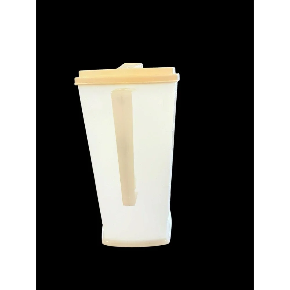 Vtg Rubbermaid 1 Gallon Pitcher Flip Top Lid